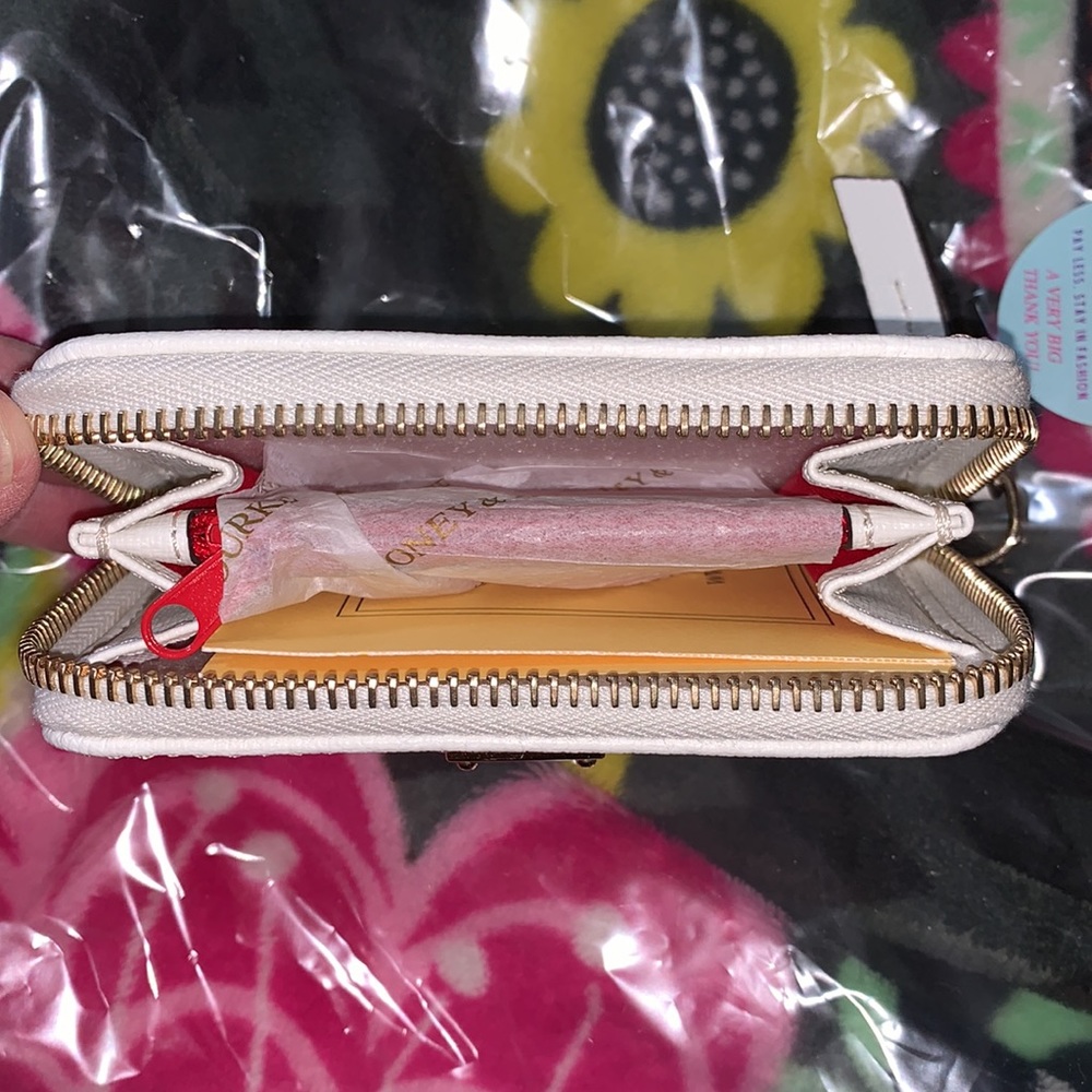 NWT DOONEY &BOURKE WALLET OFF WHITE - Picture 4 of 6